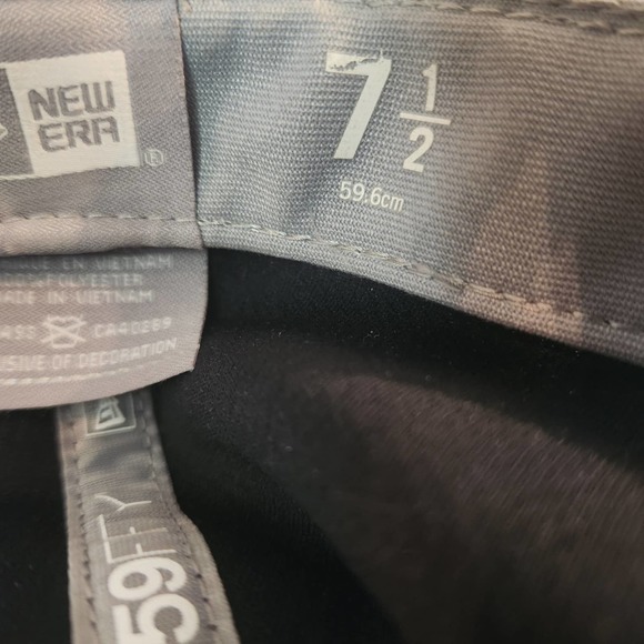 New Era MLB Fitted Ball Cap New York Yankee, size 7 1/2 - Picture 8 of 8